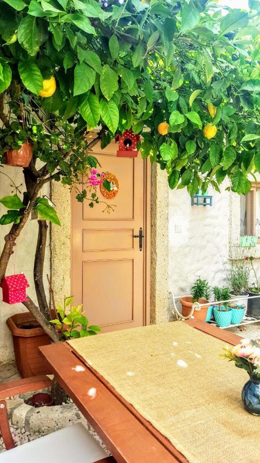 Lilyum Alacati - Tas Ev Екстериор снимка