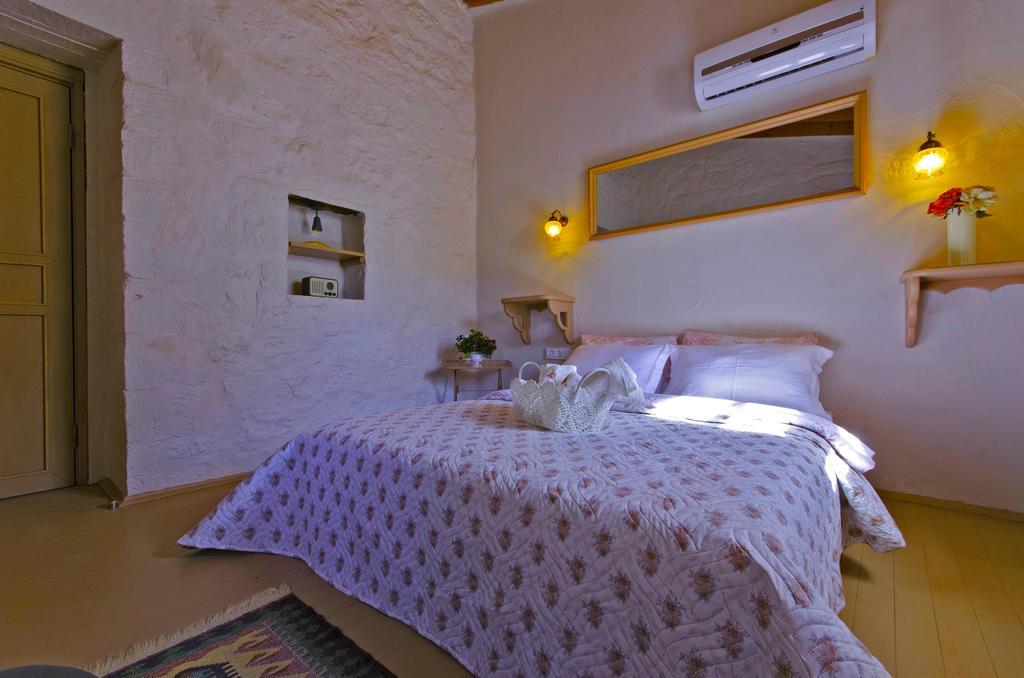 Lilyum Alacati - Tas Ev Екстериор снимка