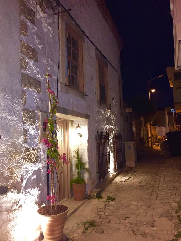Lilyum Alacati - Tas Ev Екстериор снимка