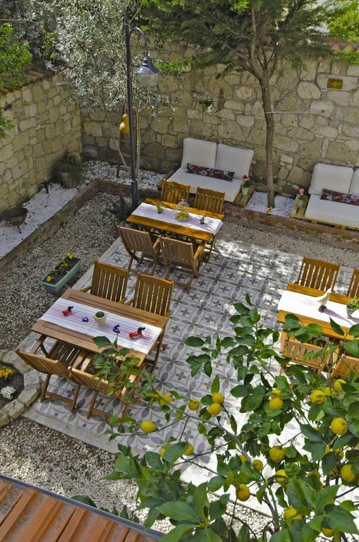 Lilyum Alacati - Tas Ev Екстериор снимка